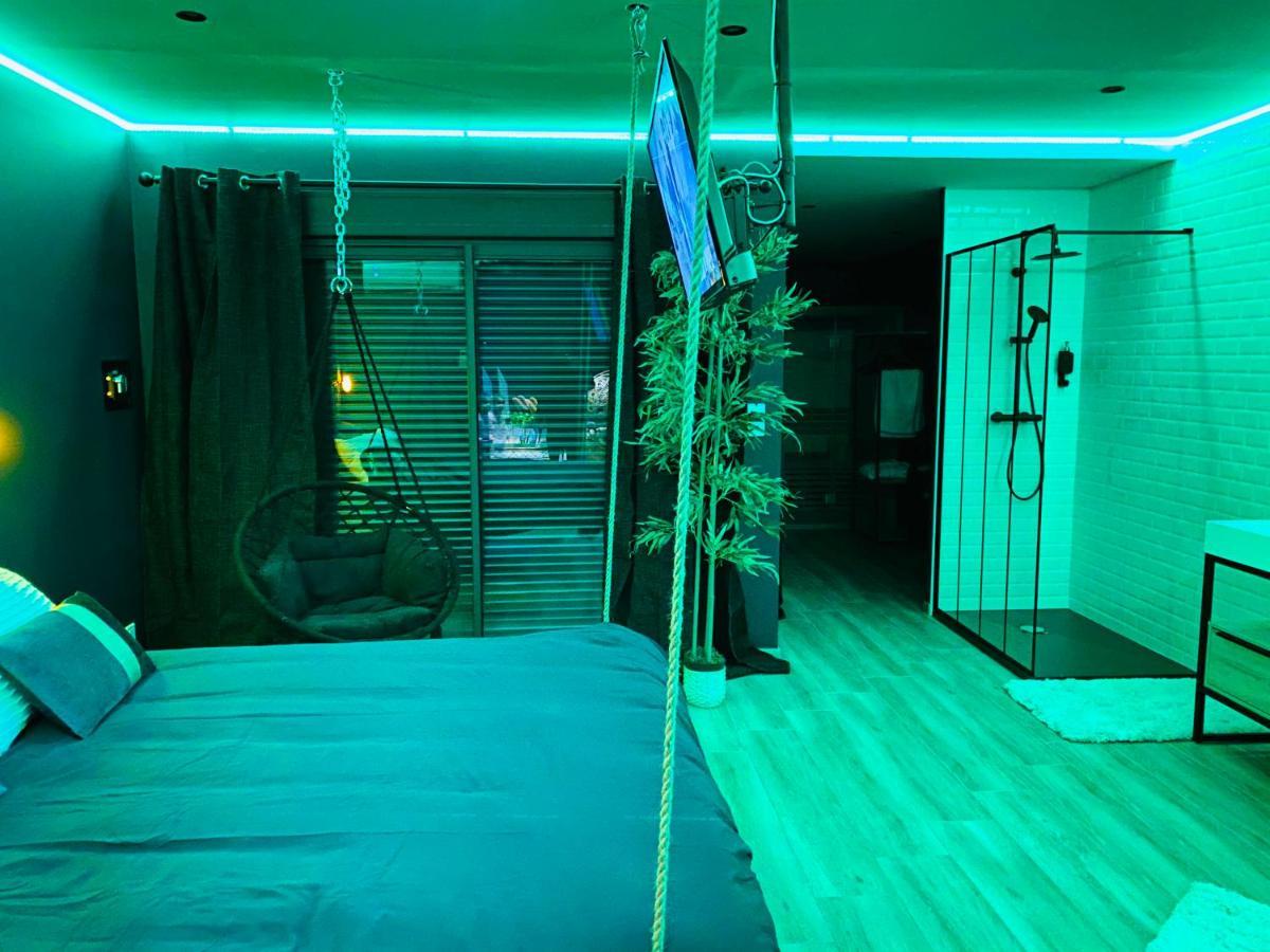 Capsule Temps Suspendu - Balneo, Home Cinema & Billard Valenciennes Exteriér fotografie