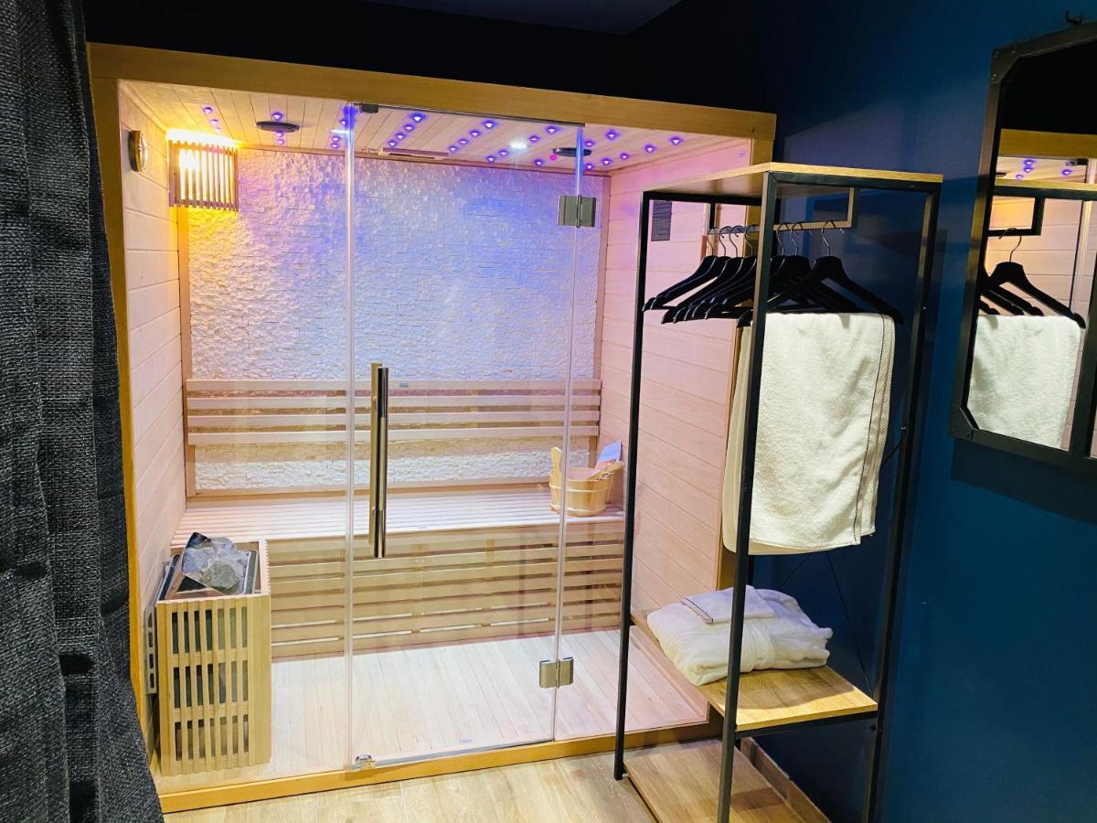 Capsule Temps Suspendu - Balneo, Home Cinema & Billard Valenciennes Exteriér fotografie