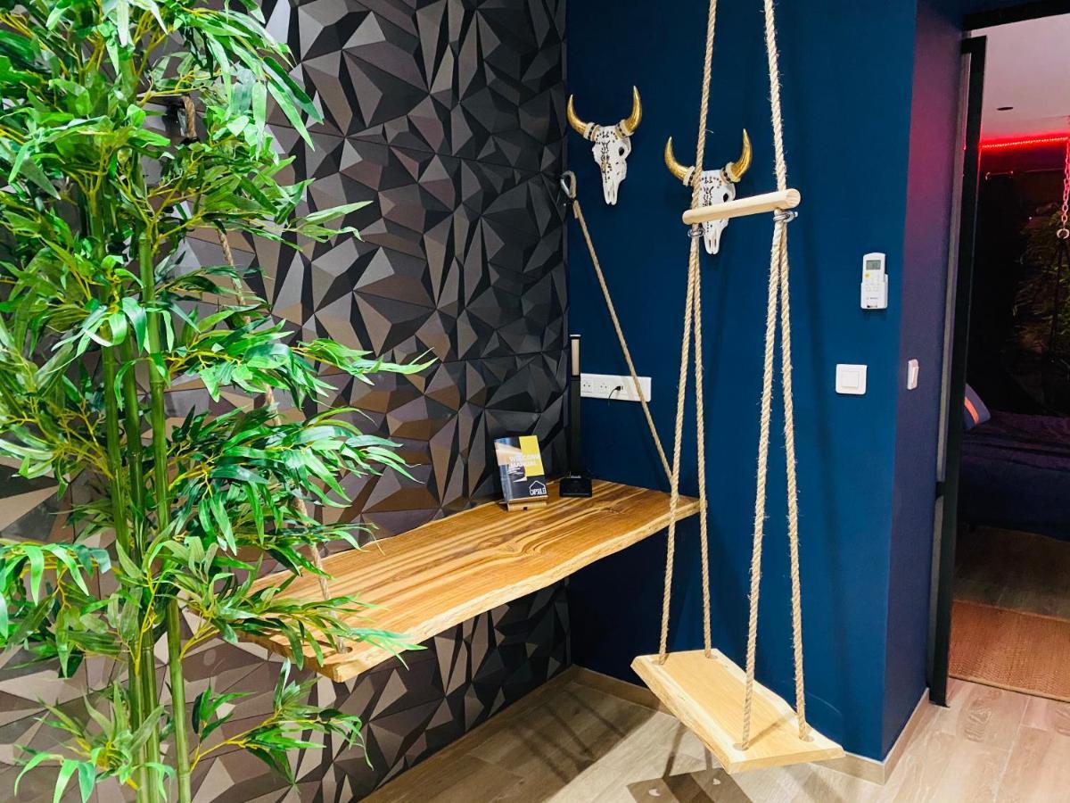 Capsule Temps Suspendu - Balneo, Home Cinema & Billard Valenciennes Exteriér fotografie